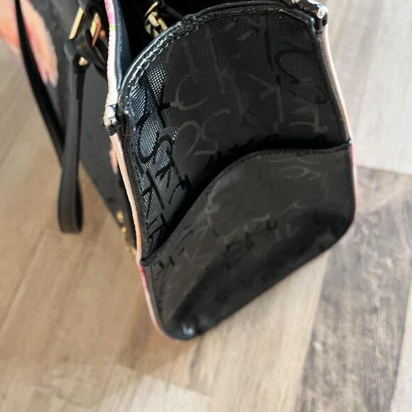 Calvin Klein Floral Tote Bag - Picture 4 of 5